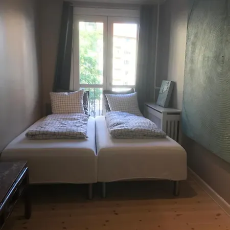 Ideel * Charlottenlund